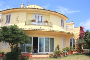 Villa Panoramica dello Stretto ☀ Villa in Sicilia Villa Panoramica dello Stretto ☀ Villa in Sicilia