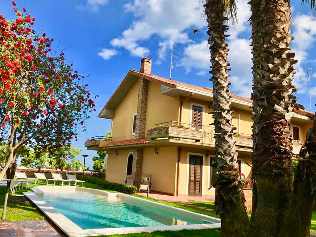 Etna Villa Alba Chiara     Casa vacanza Sicilia vacanze mare